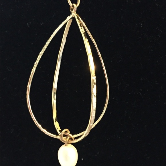 Gold-tone Metal Pearl Sphere Necklace - Picture 3 of 7